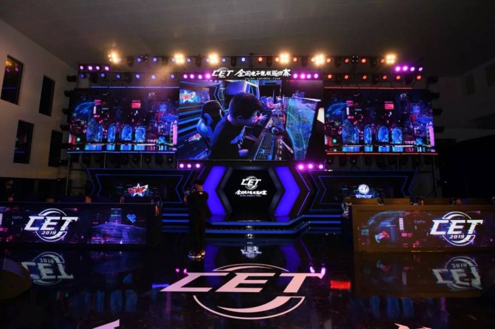 逐步培养青 逐步培养青